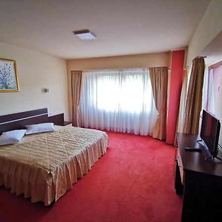 Hotel Severus Zalau Exterior photo